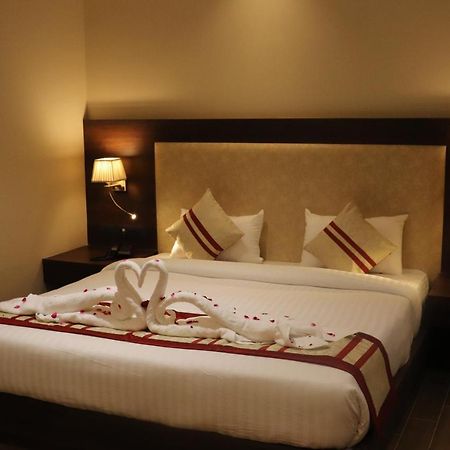 Hotel Grand Geeta Beāwar Zewnętrze zdjęcie
